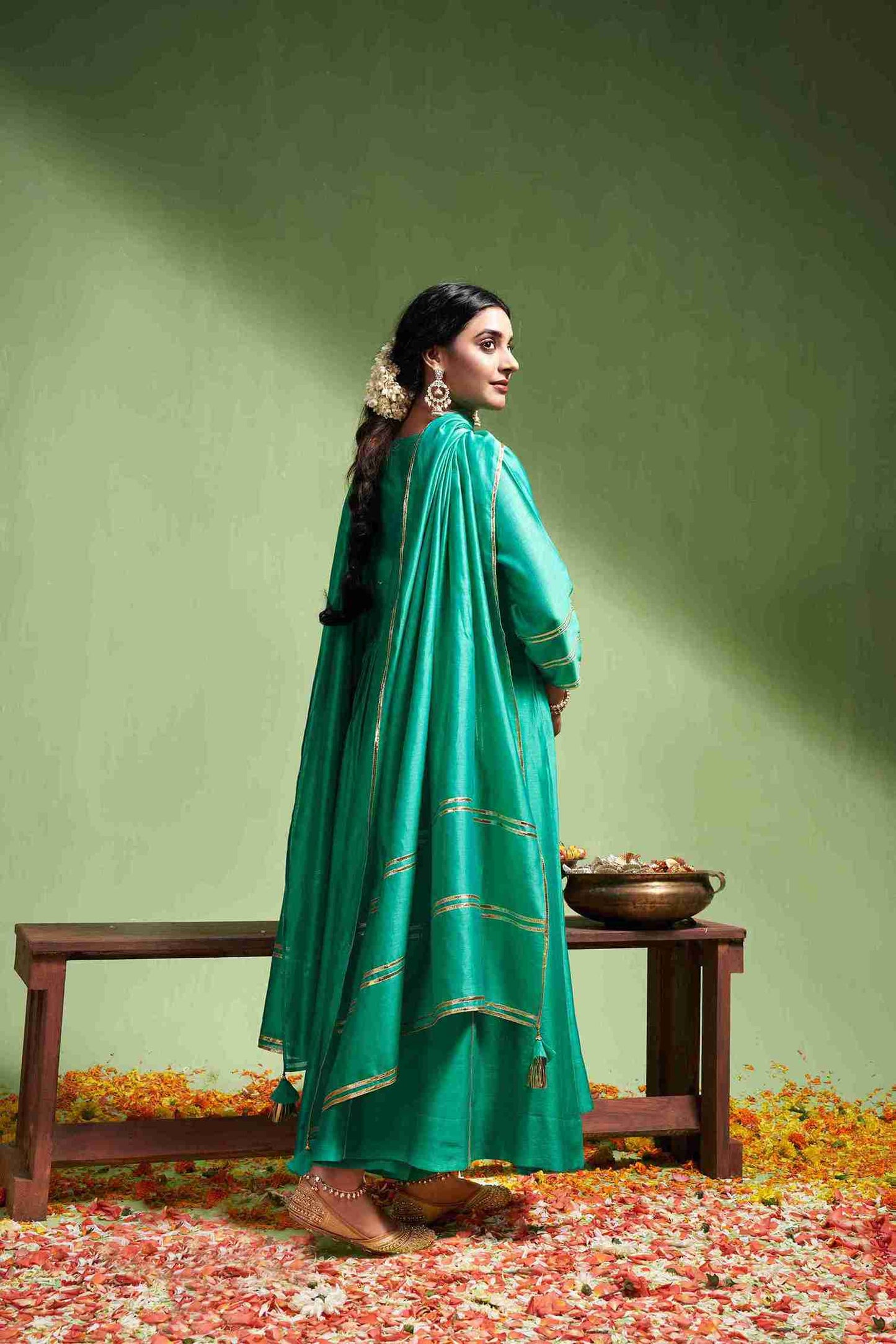 Priya Mani in Taraana Set