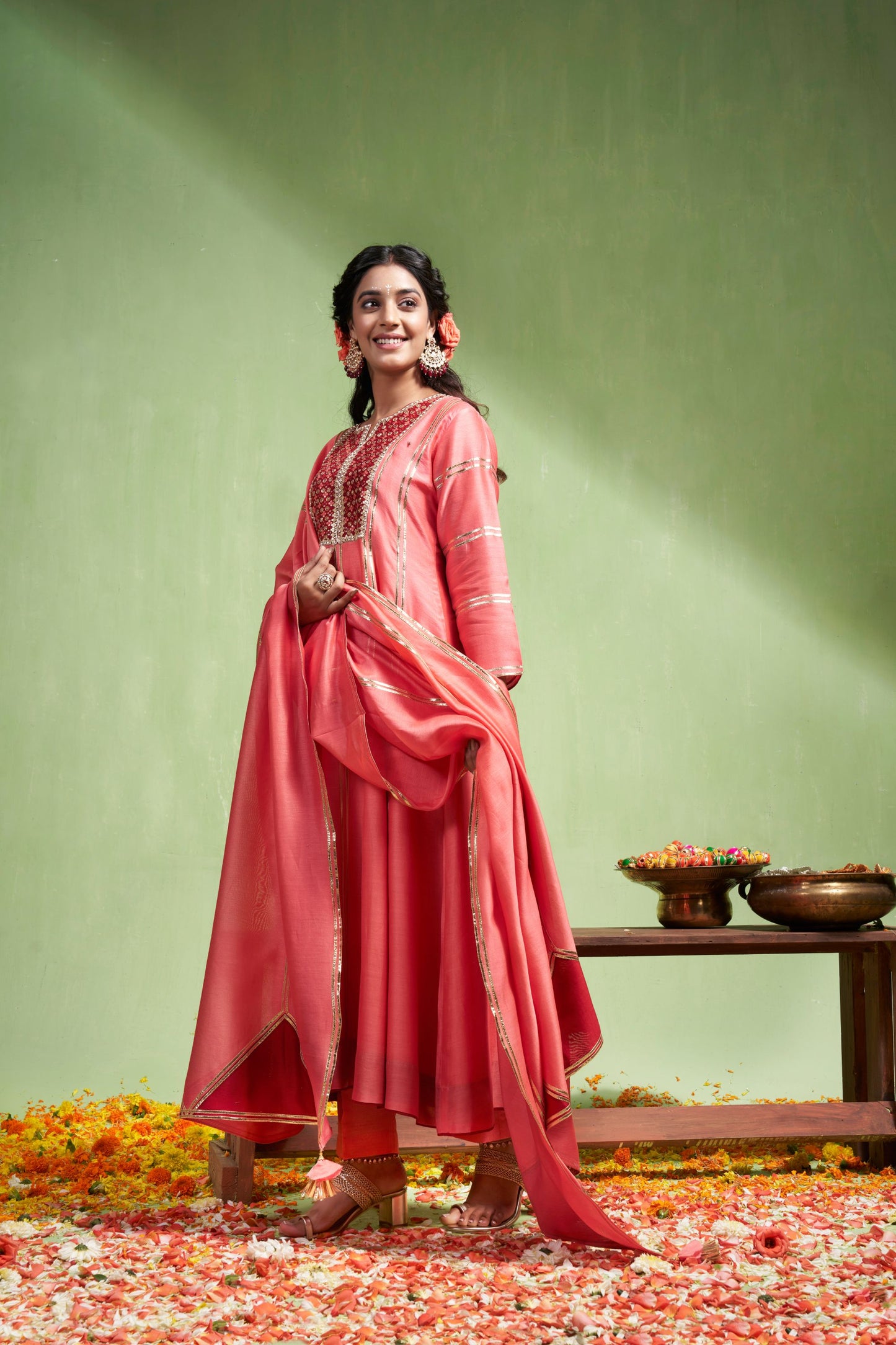 Niharika Set