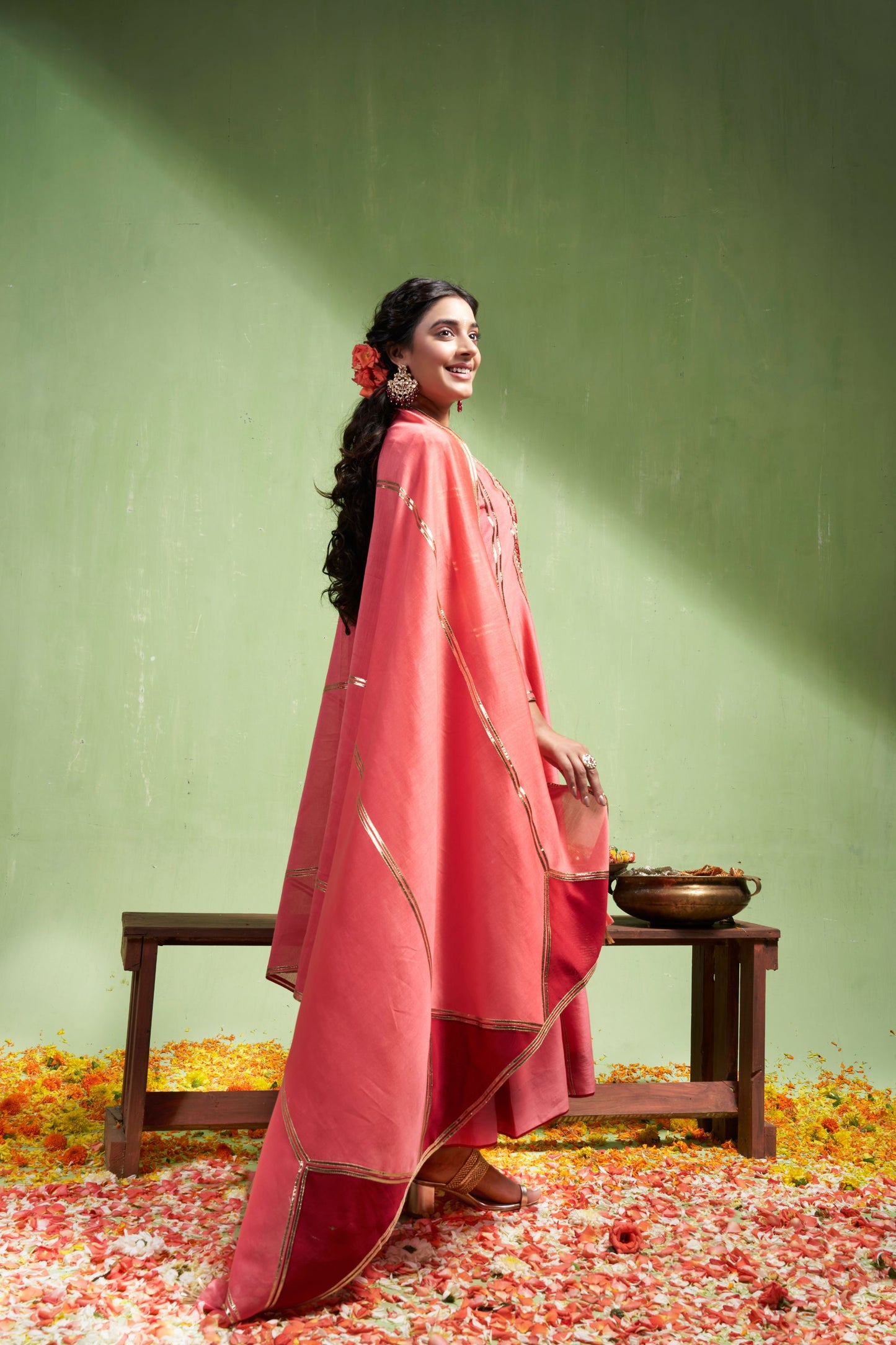 Niharika Set