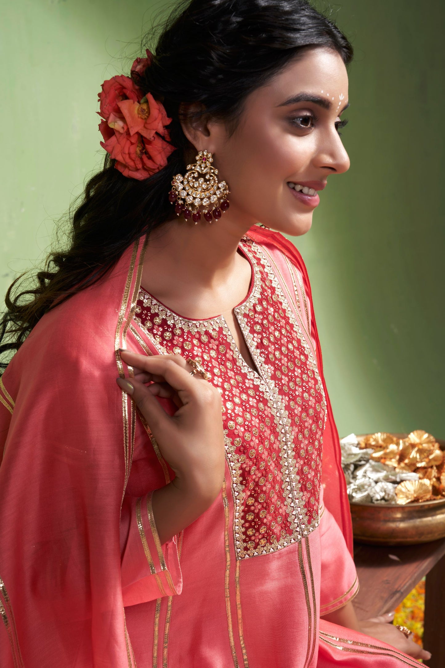 Niharika Set