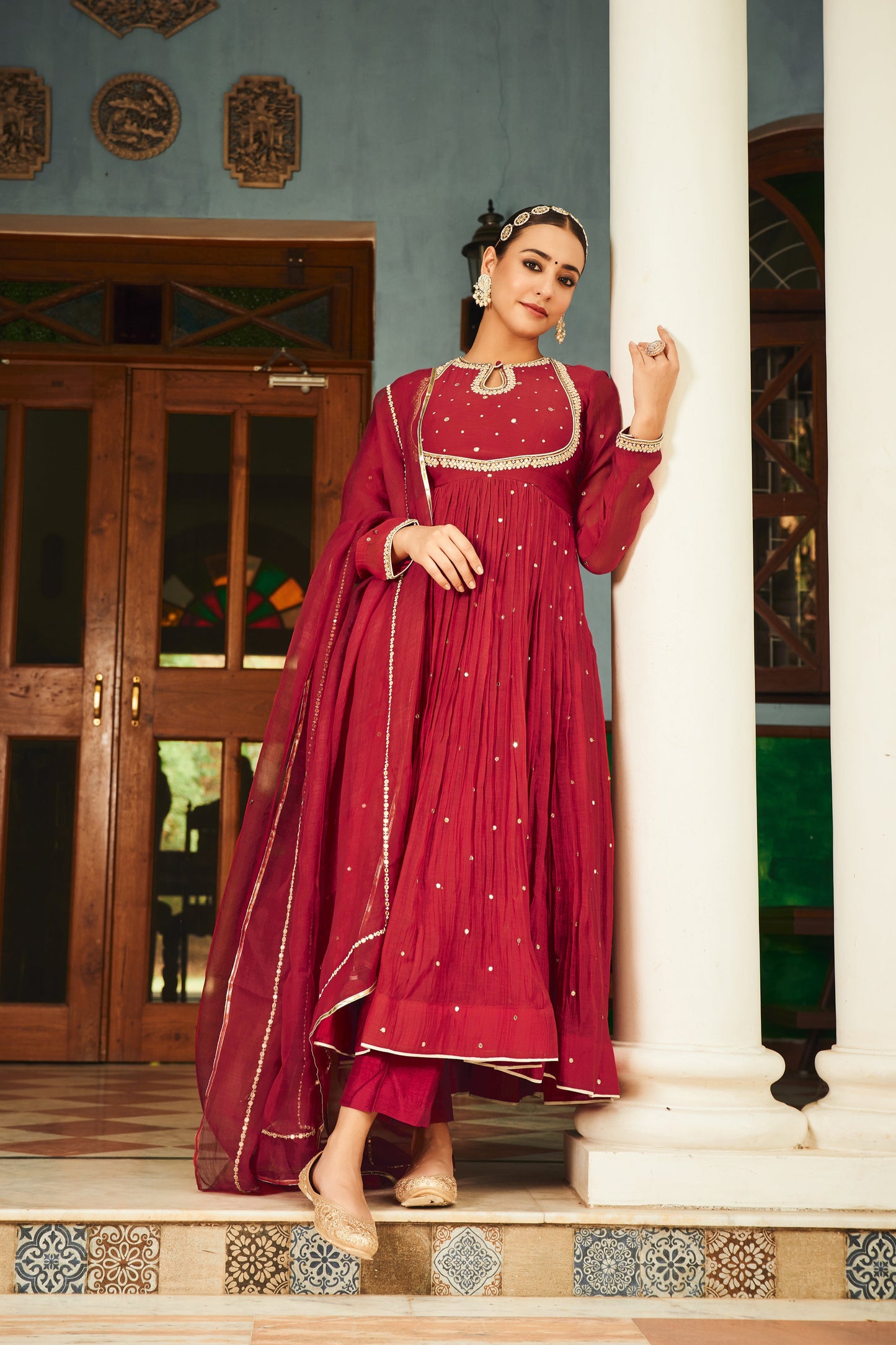 Rishu Diwan in Parijat Set
