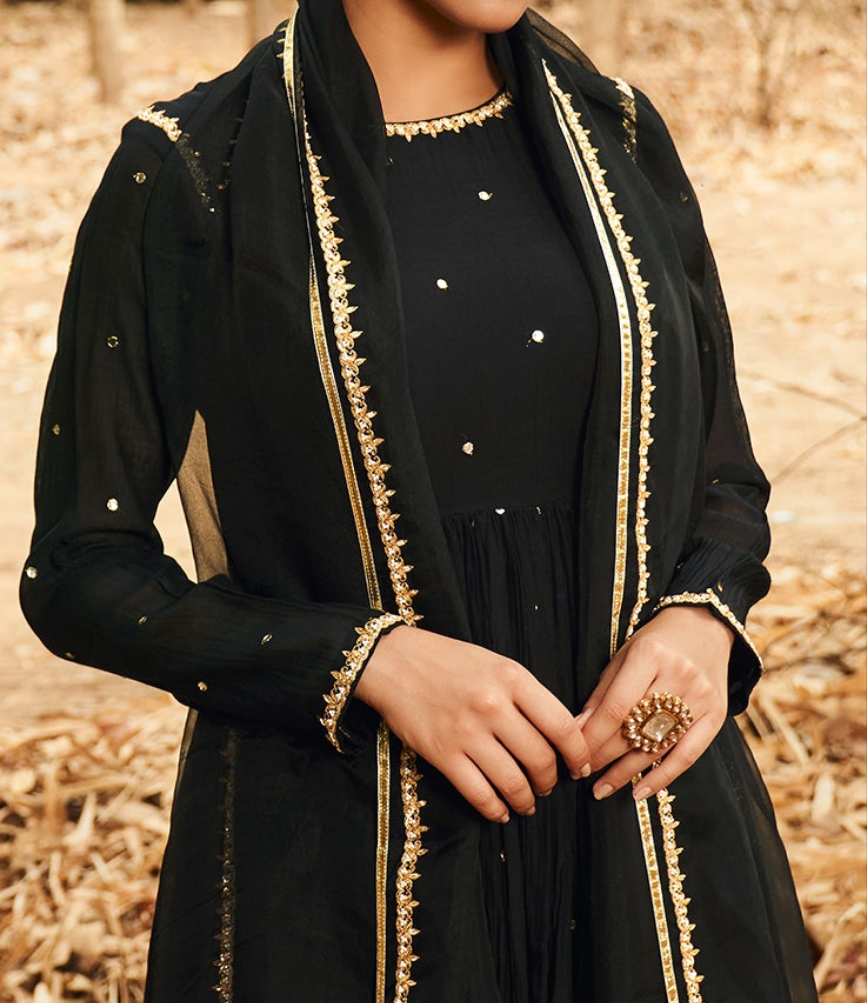 Gulkhaira Set