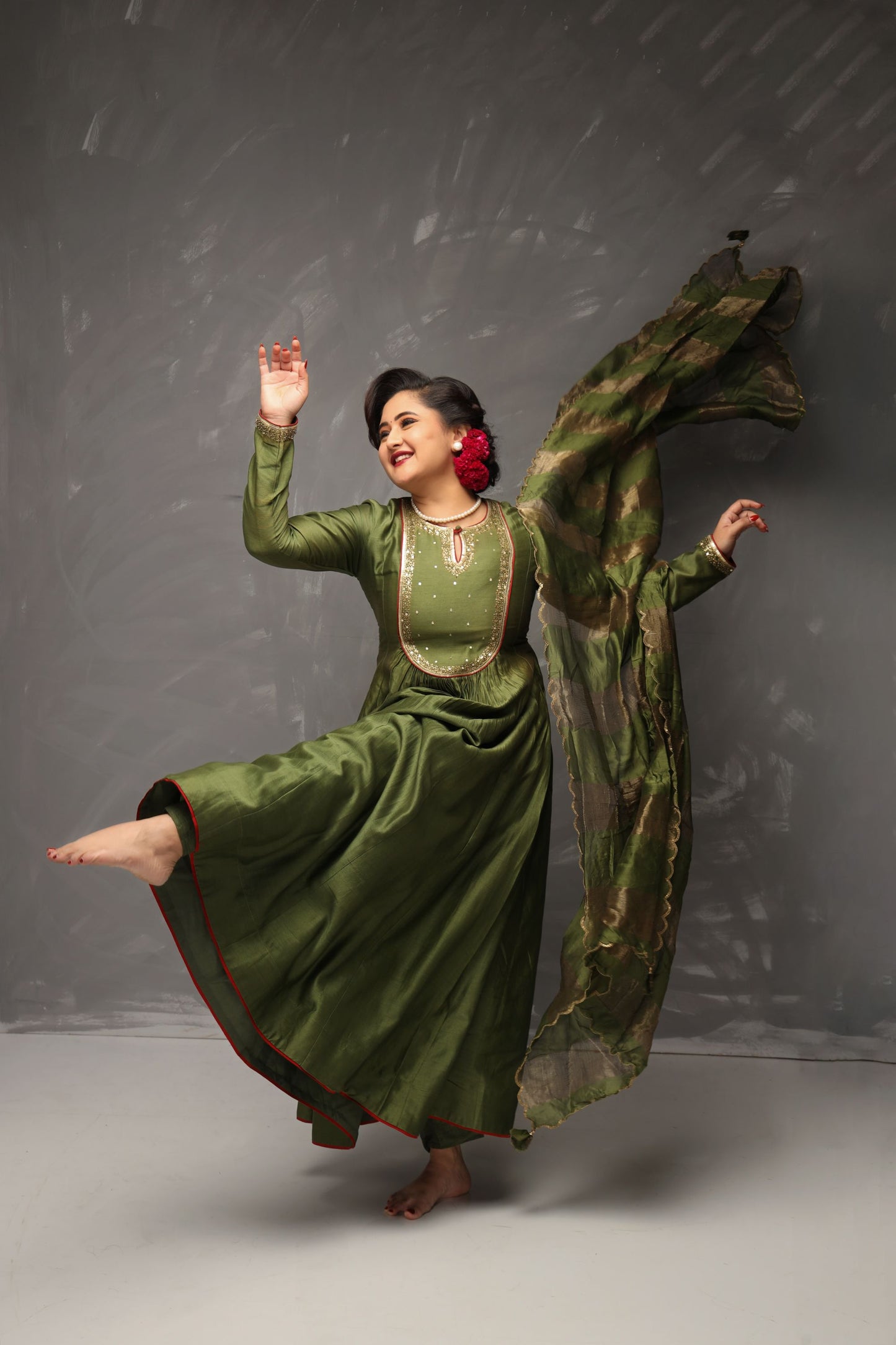 Rashami Desai in Ridhima Set