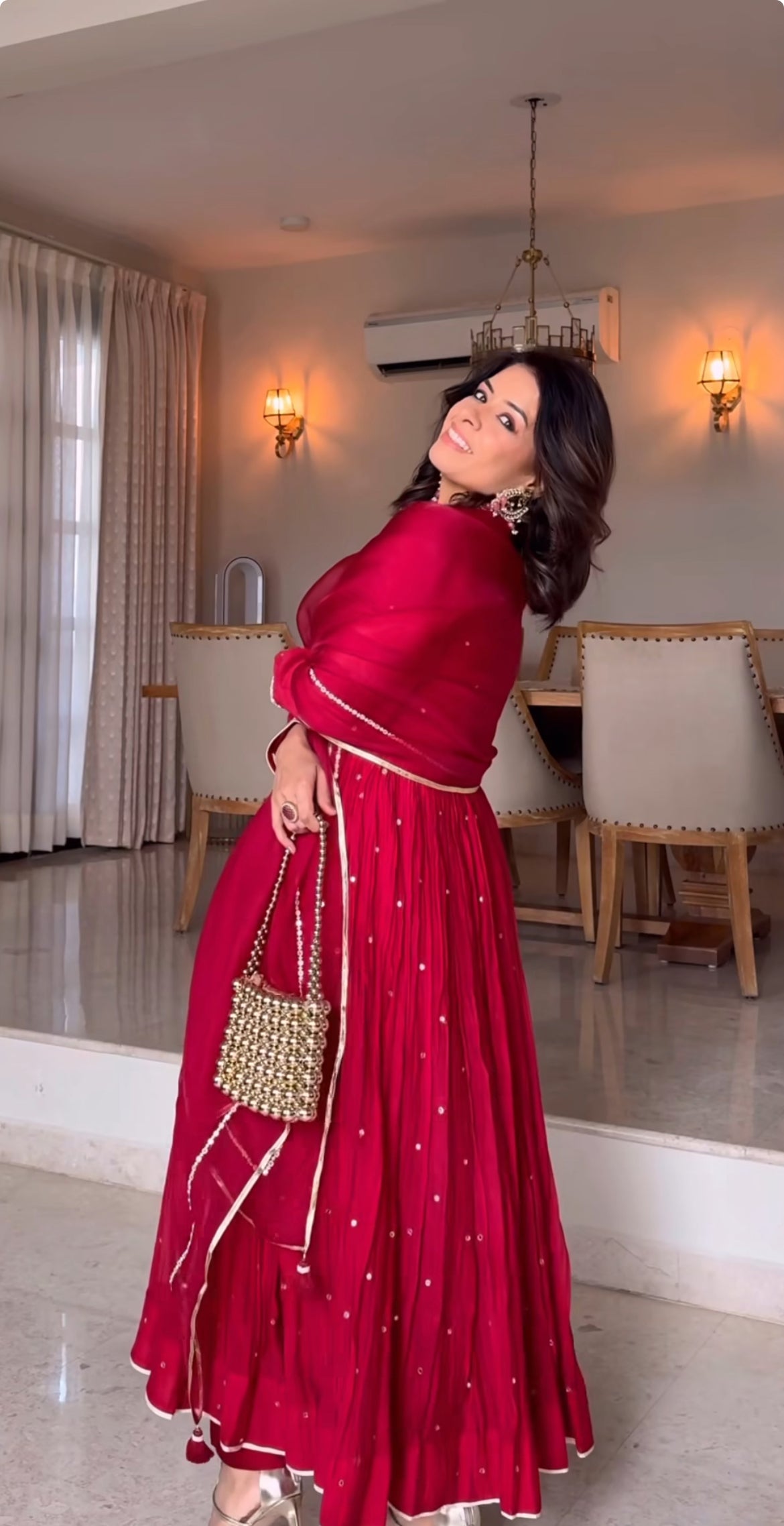 Rishu Diwan in Parijat Set