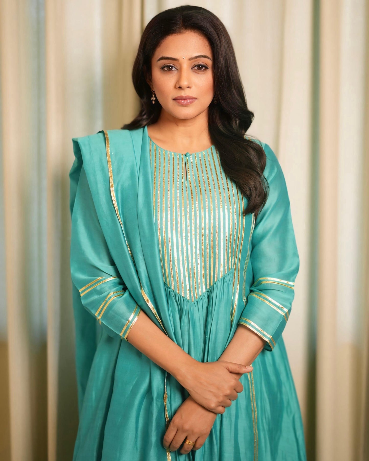 Priya Mani in Taraana Set