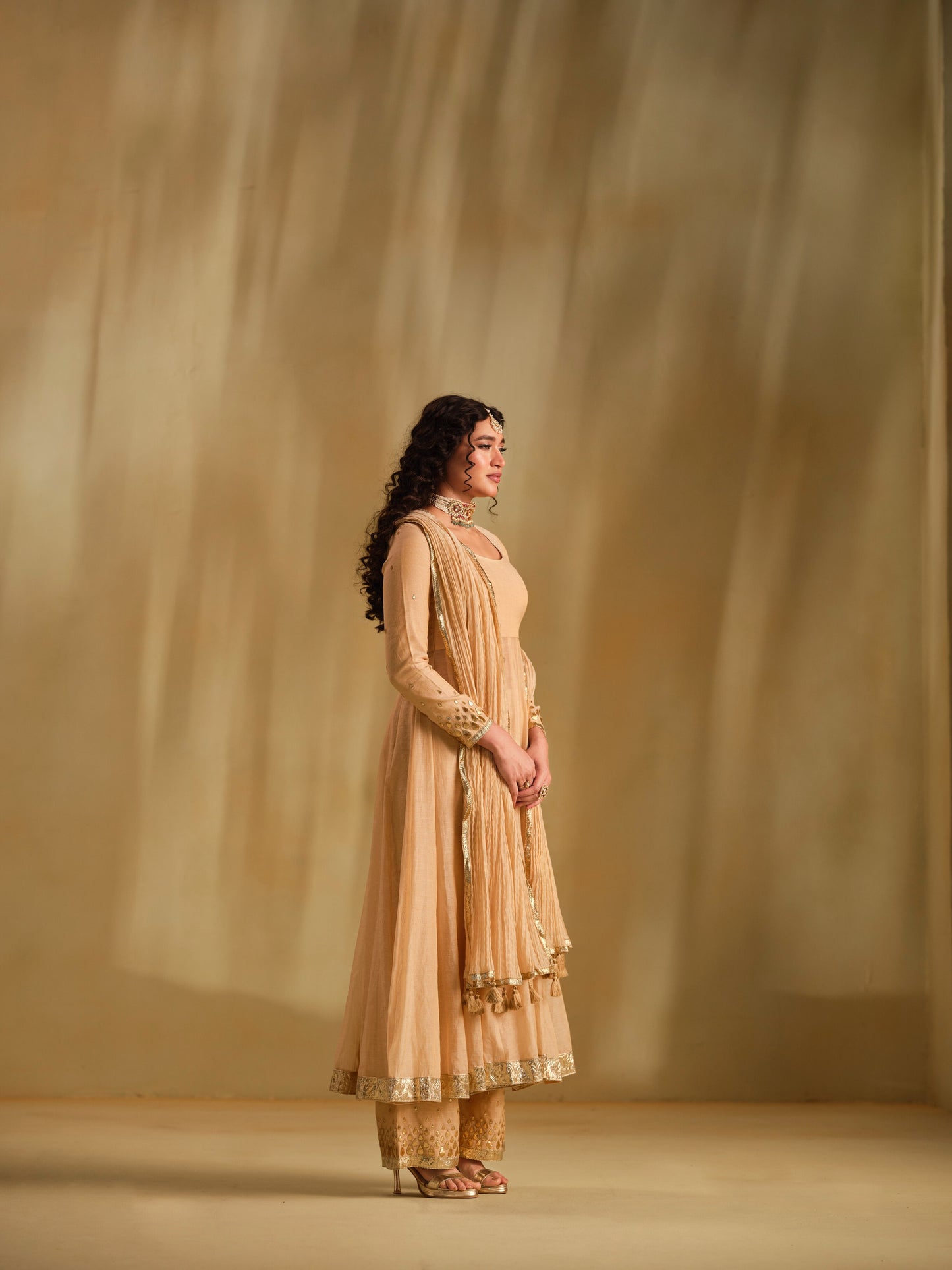 Arya Anarkali