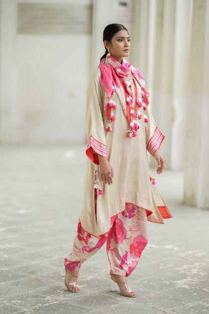 Beige tunic with trousers and scarf