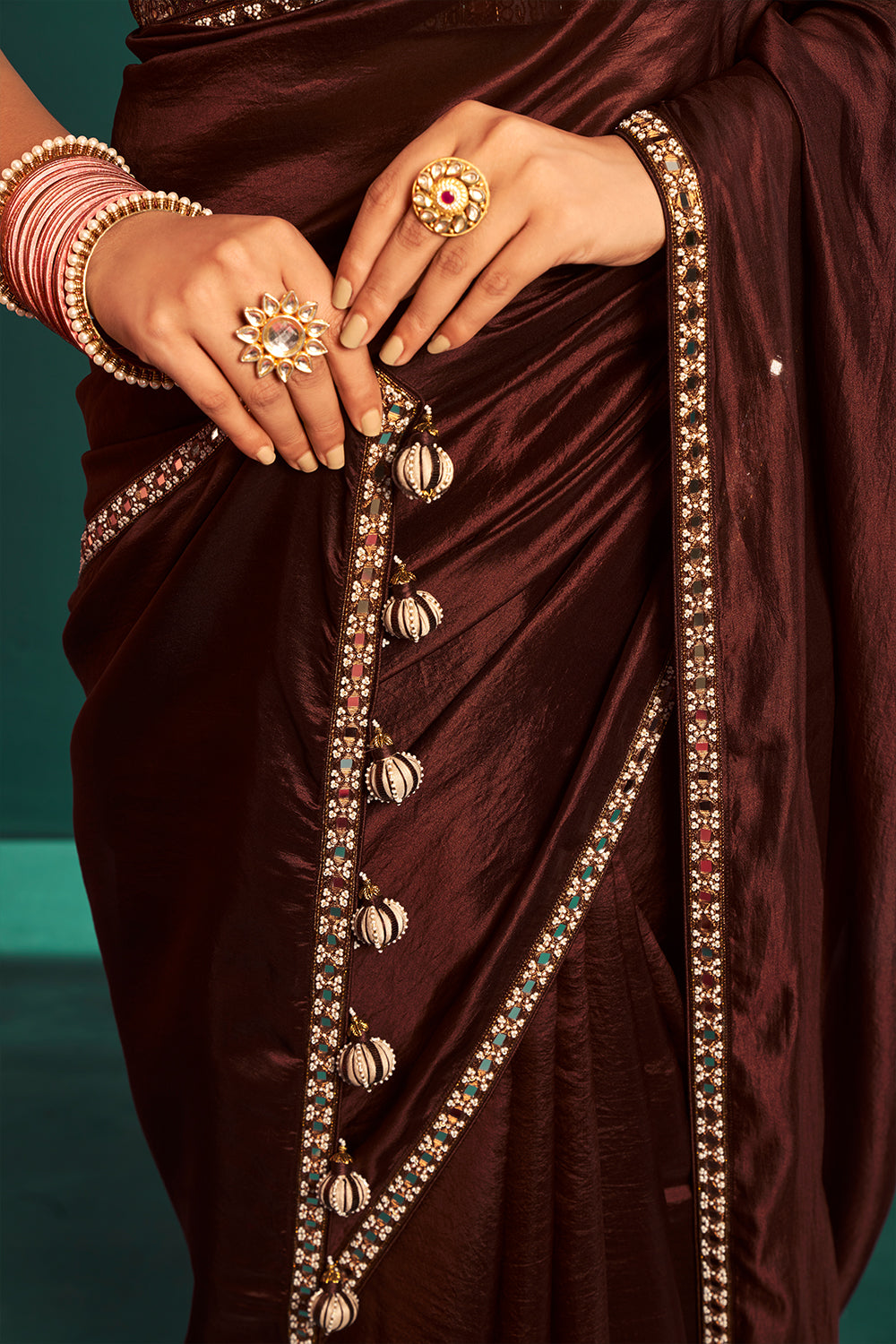 Handloom Jayashree Silk Saree Coffee Brown Color with Running Blouse-Indiehaat  – Indiehaat.com