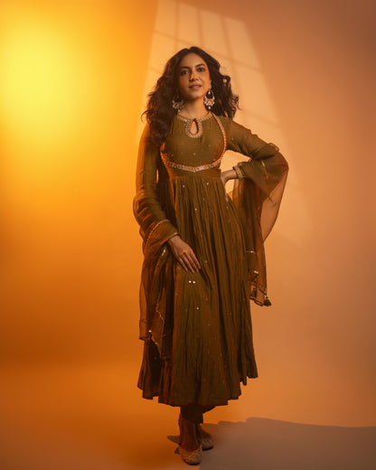 Ritu Varma Parijat Set